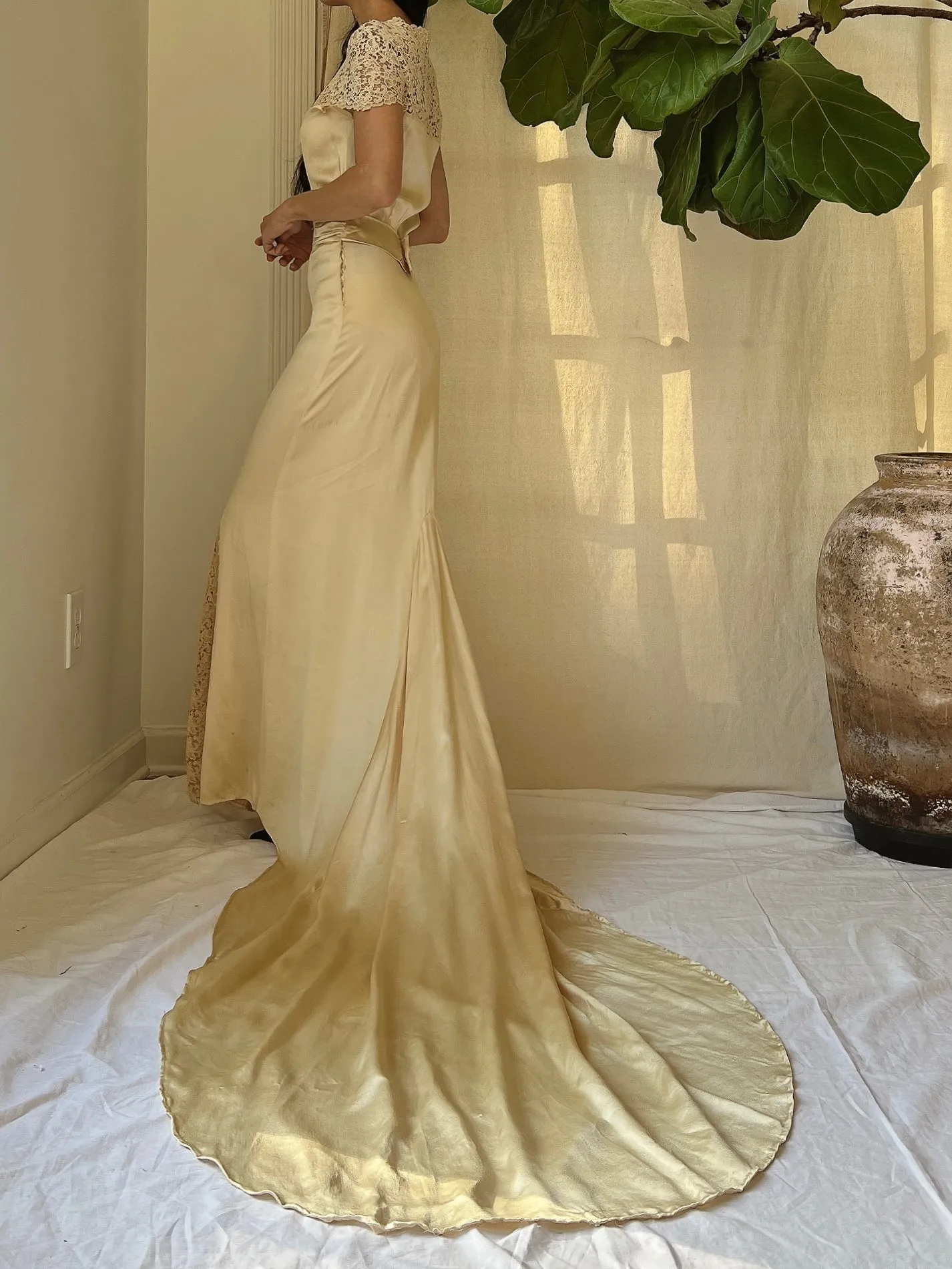 1930s Silk and Tatted Lace Gown - XXS