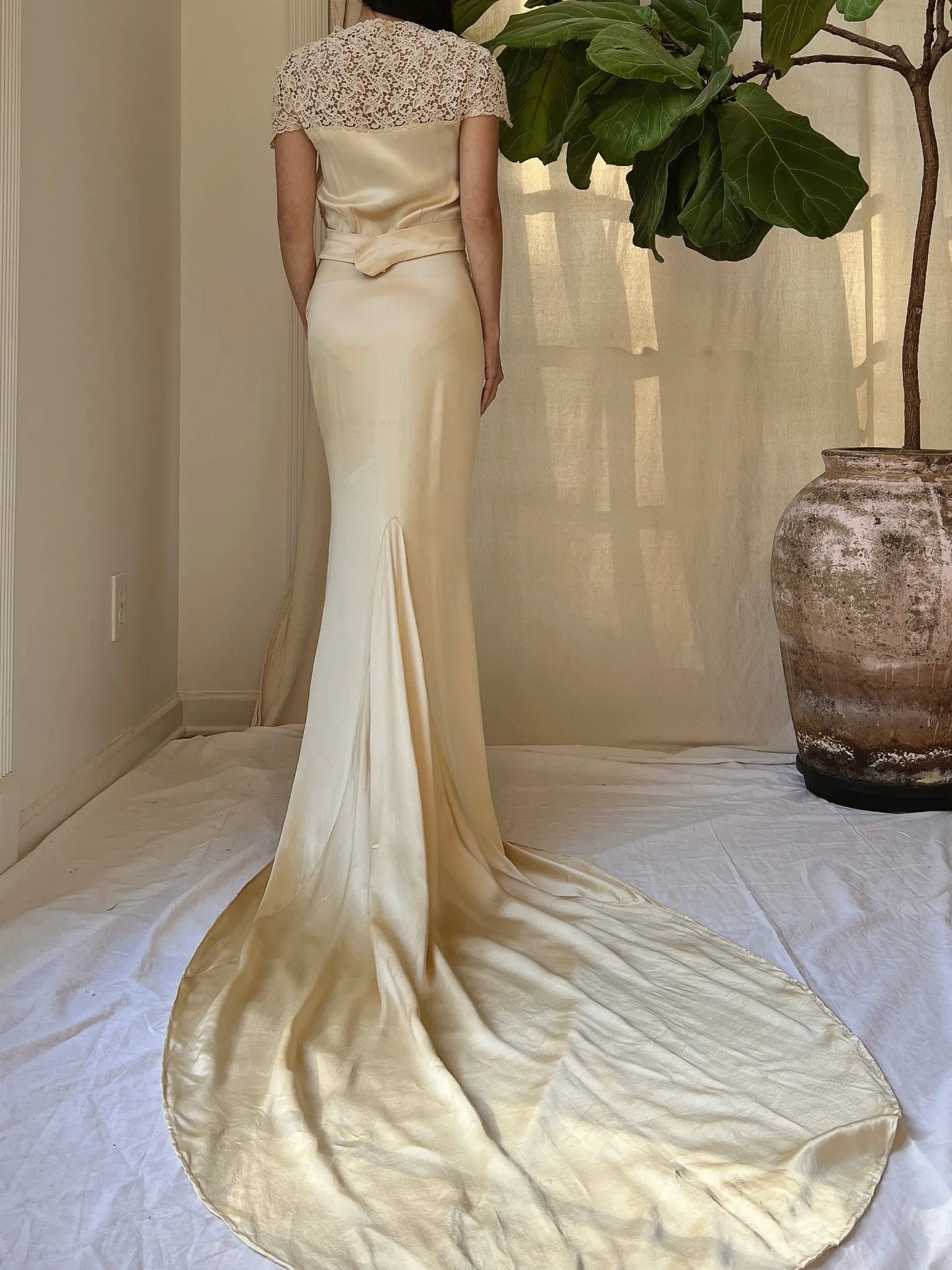 1930s Silk and Tatted Lace Gown - XXS