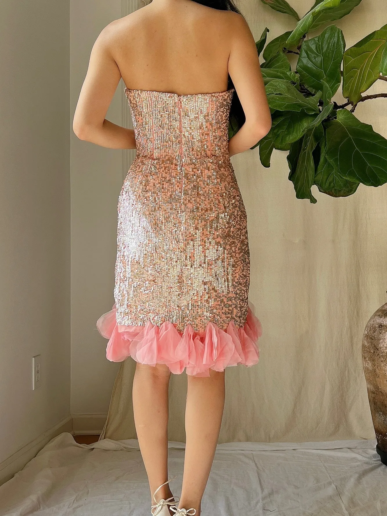 1990s Strapless Sequins Petal Hem Dress - XS