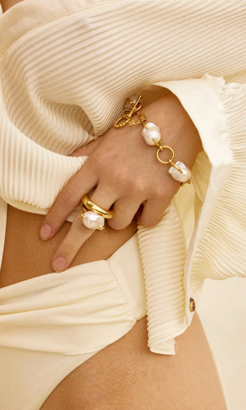 Christie Nicolaides Azalea Pearl Bracelet