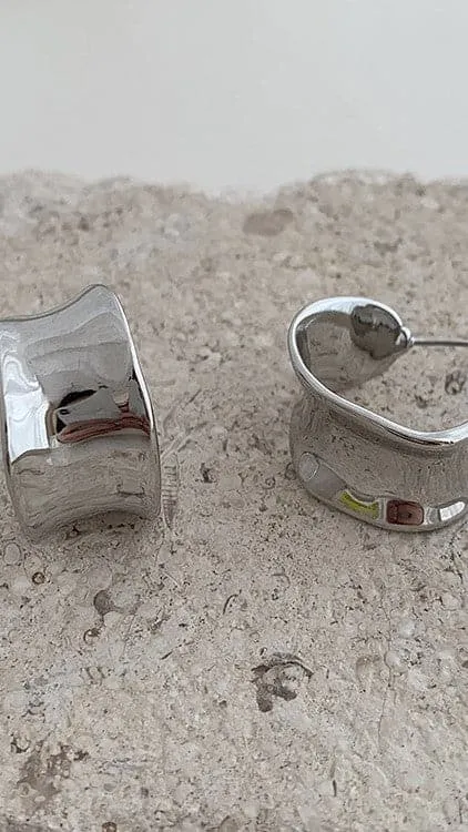 Erin Hoop Earrings - Silver