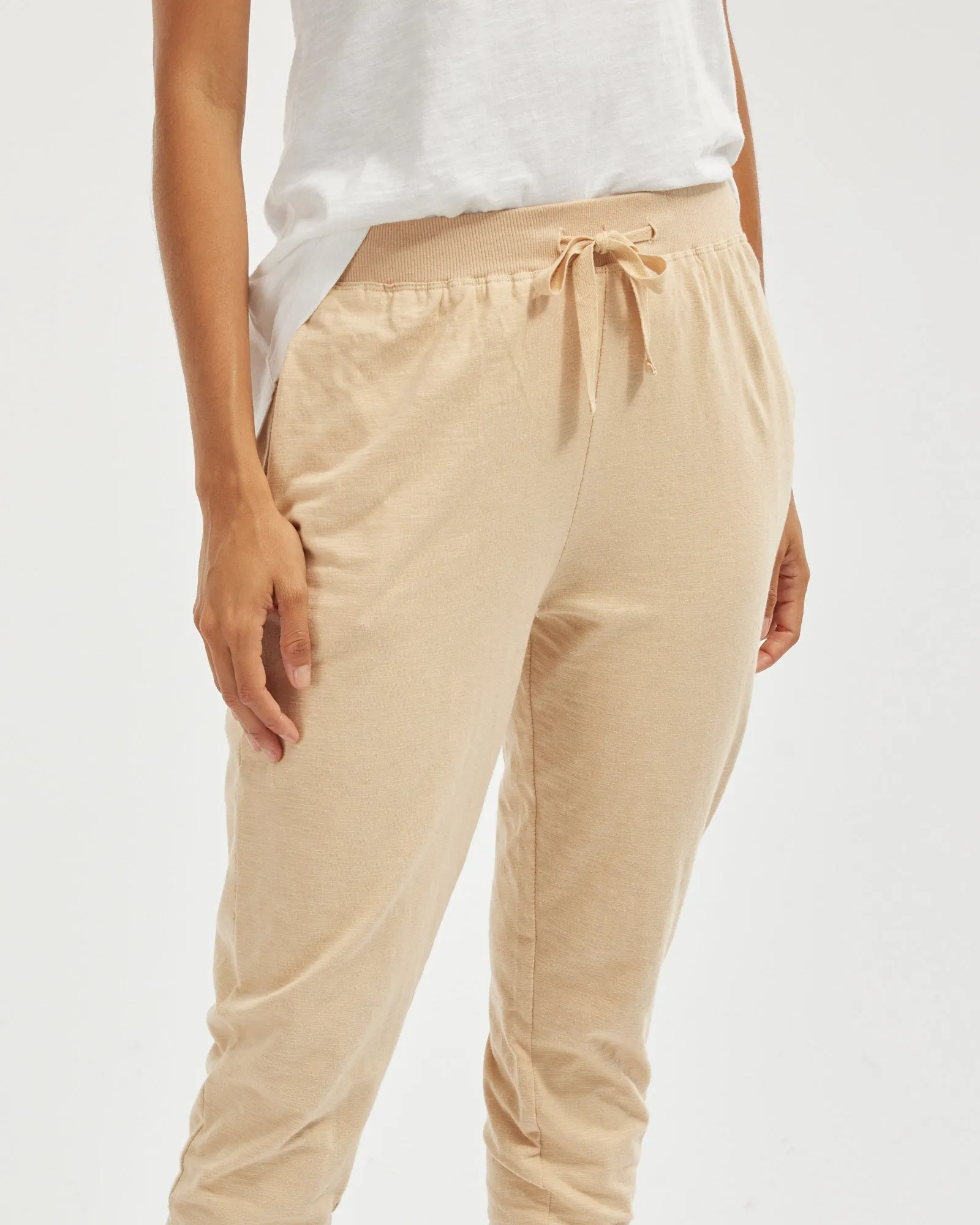 Kieran Cropped Jogger - Hummus