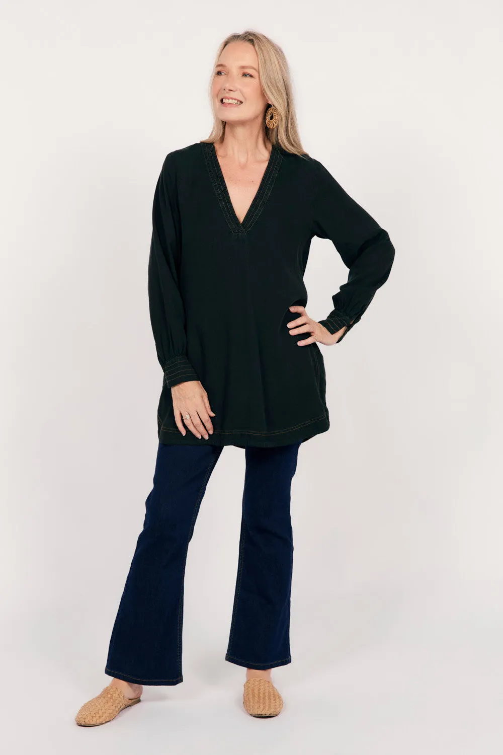 Maggie Tencel Tunic Top in Black