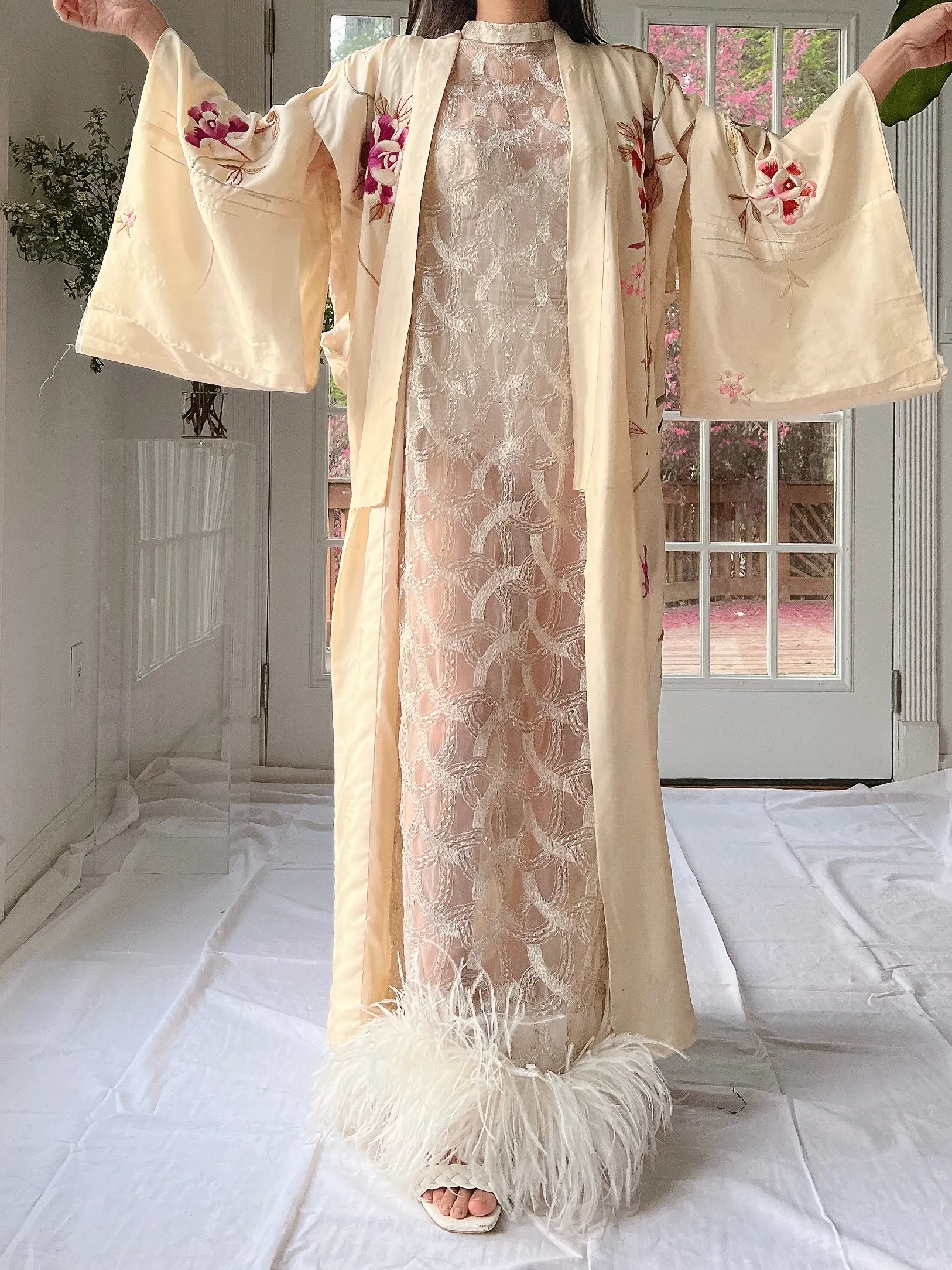 RARE Antique Couched Silk Floral Embroidered Kimono - OSFM