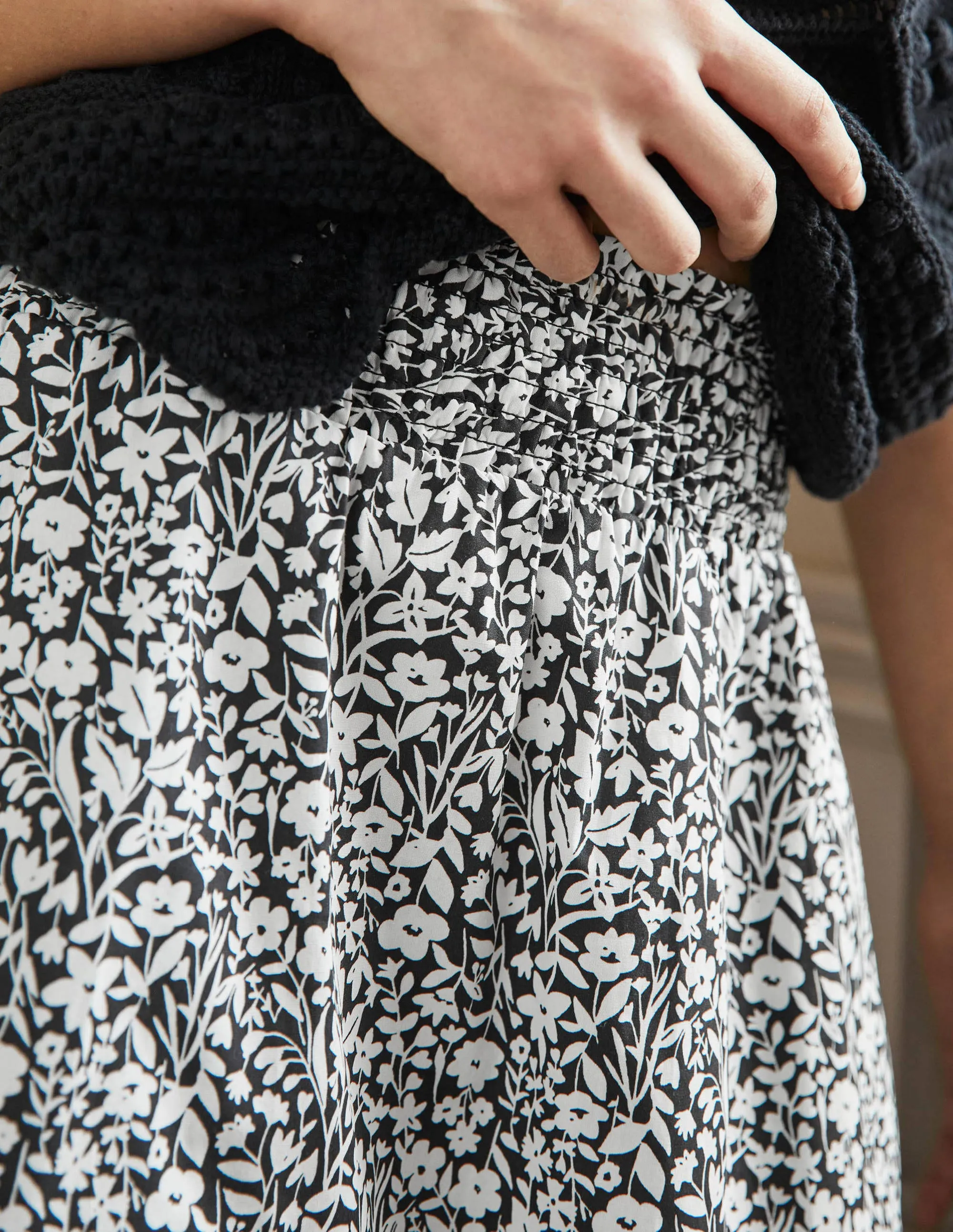 Shirred Waist Cotton Skirt-Black. Wildflower Sprig