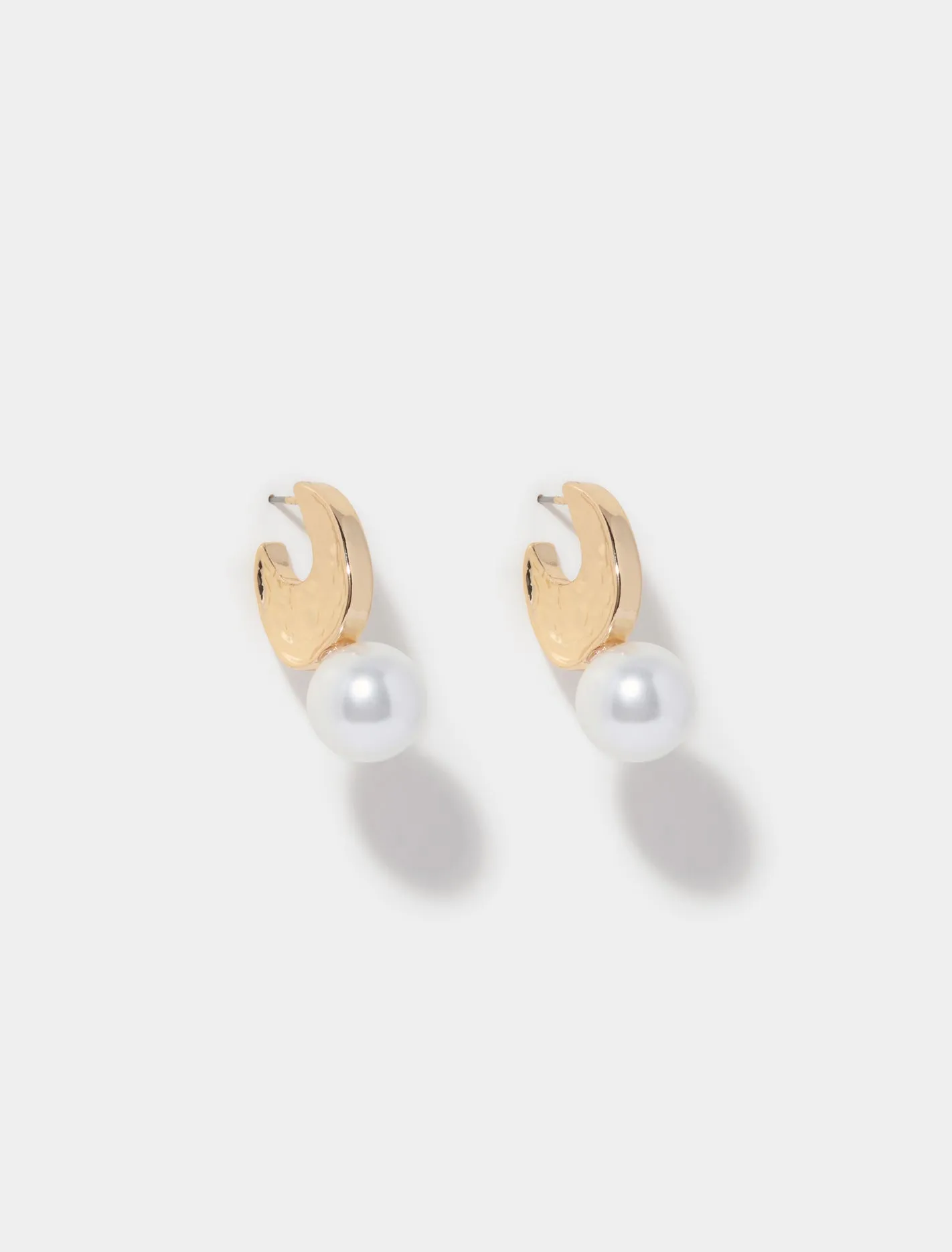 Signature Maven Pearl Hoop Earrings