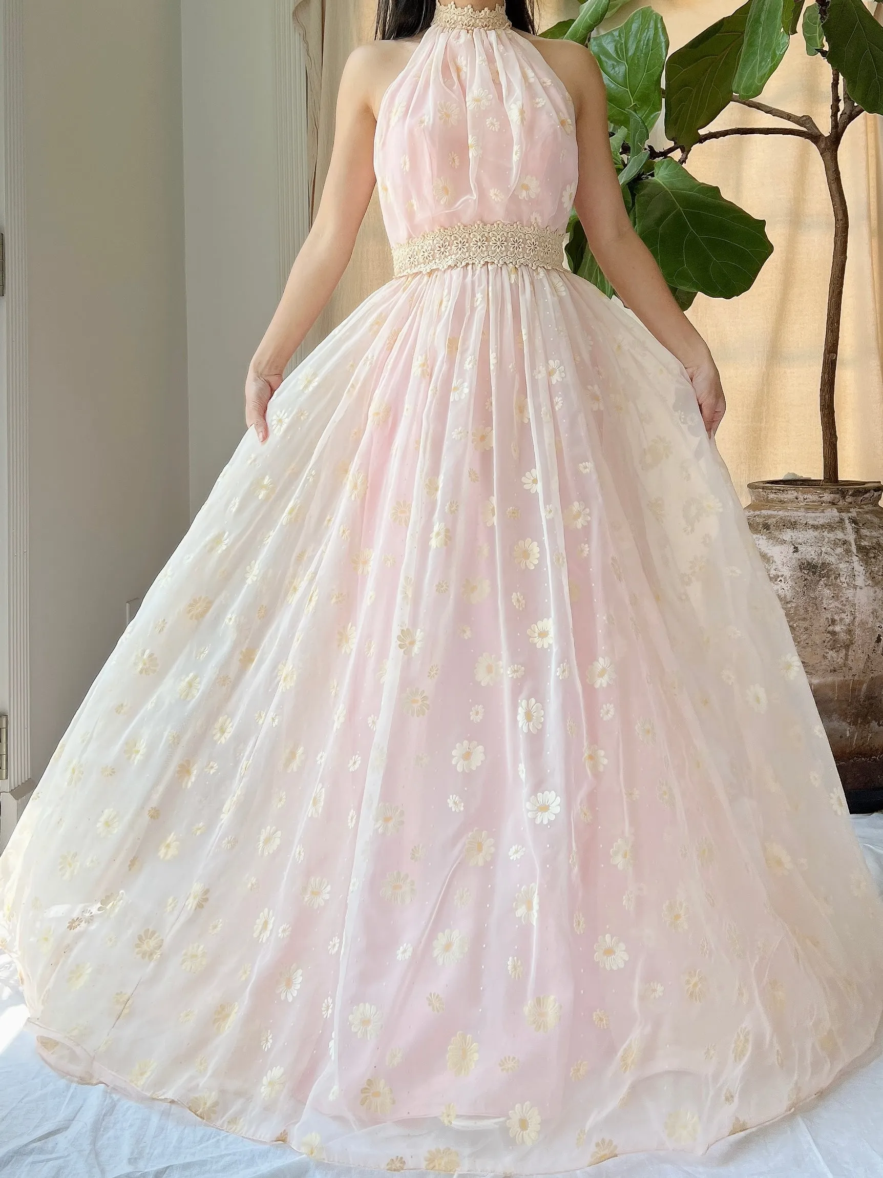 Vintage Daisy Floral Halter Gown - XS