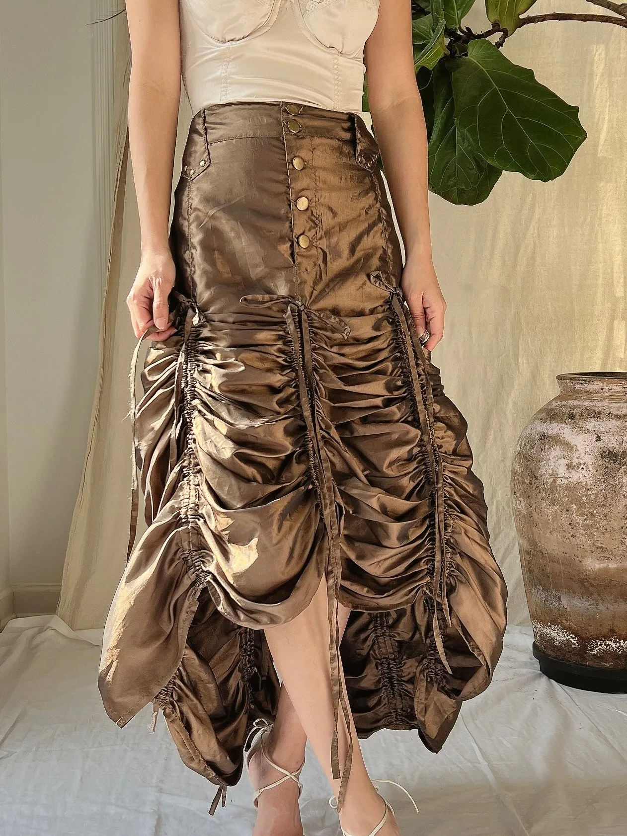 Vintage Metallic Ruche Skirt - L