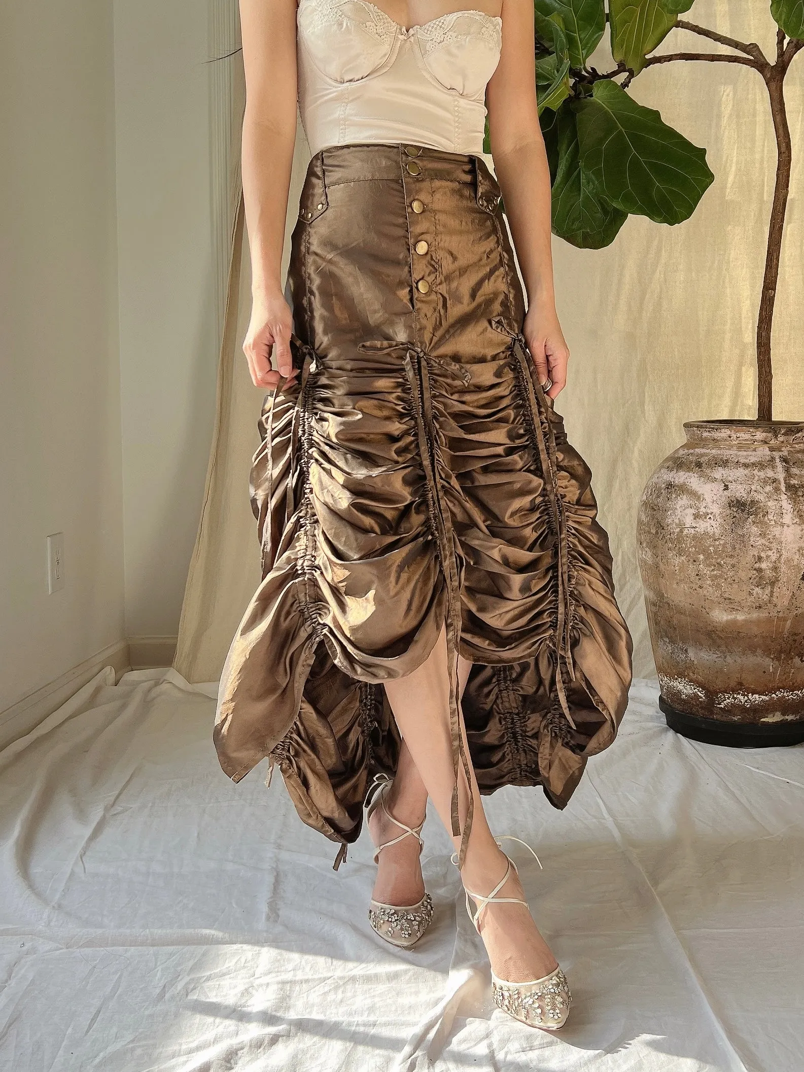 Vintage Metallic Ruche Skirt - L