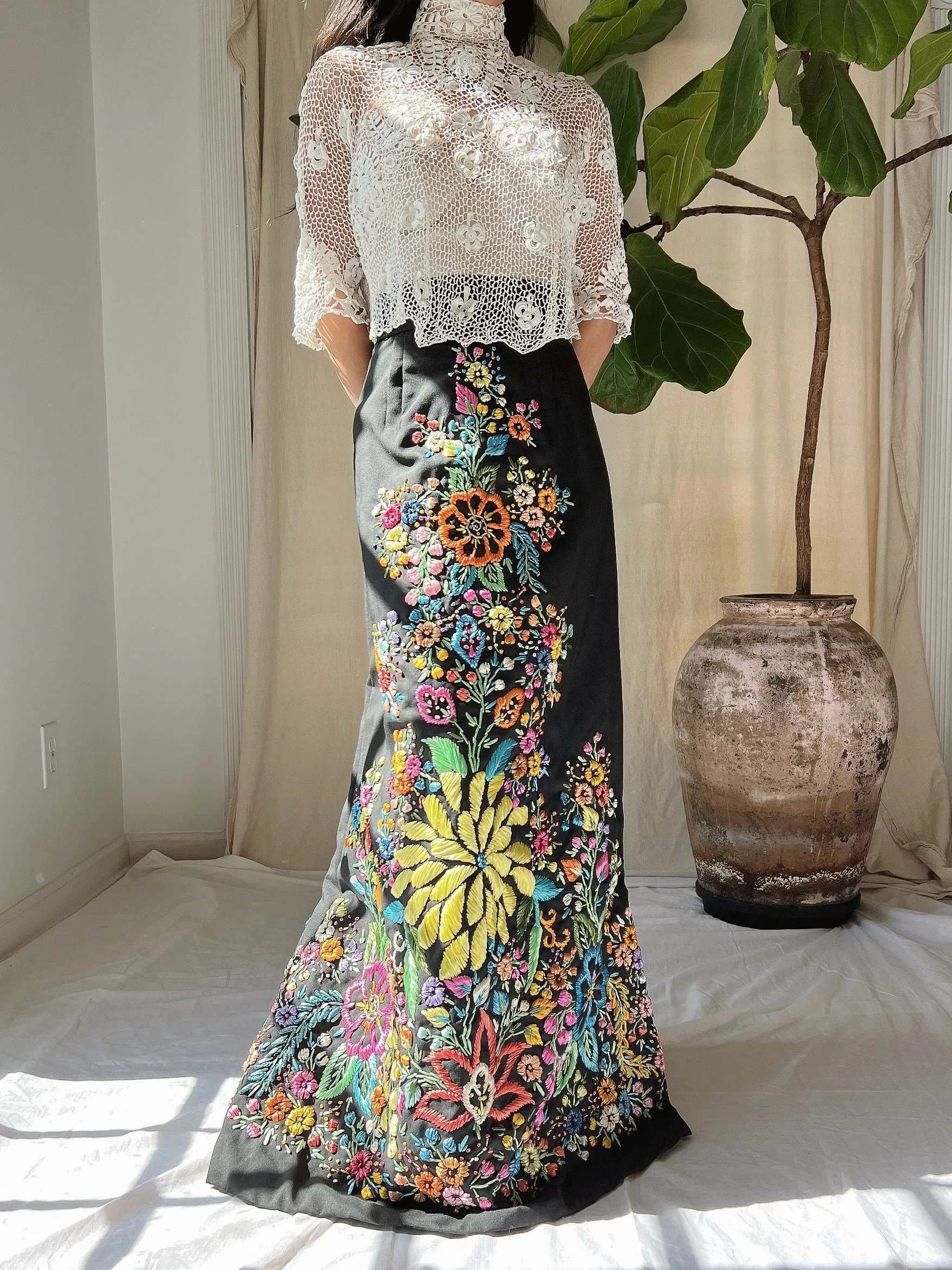 Vintage Raffia Embroidered Skirt - M