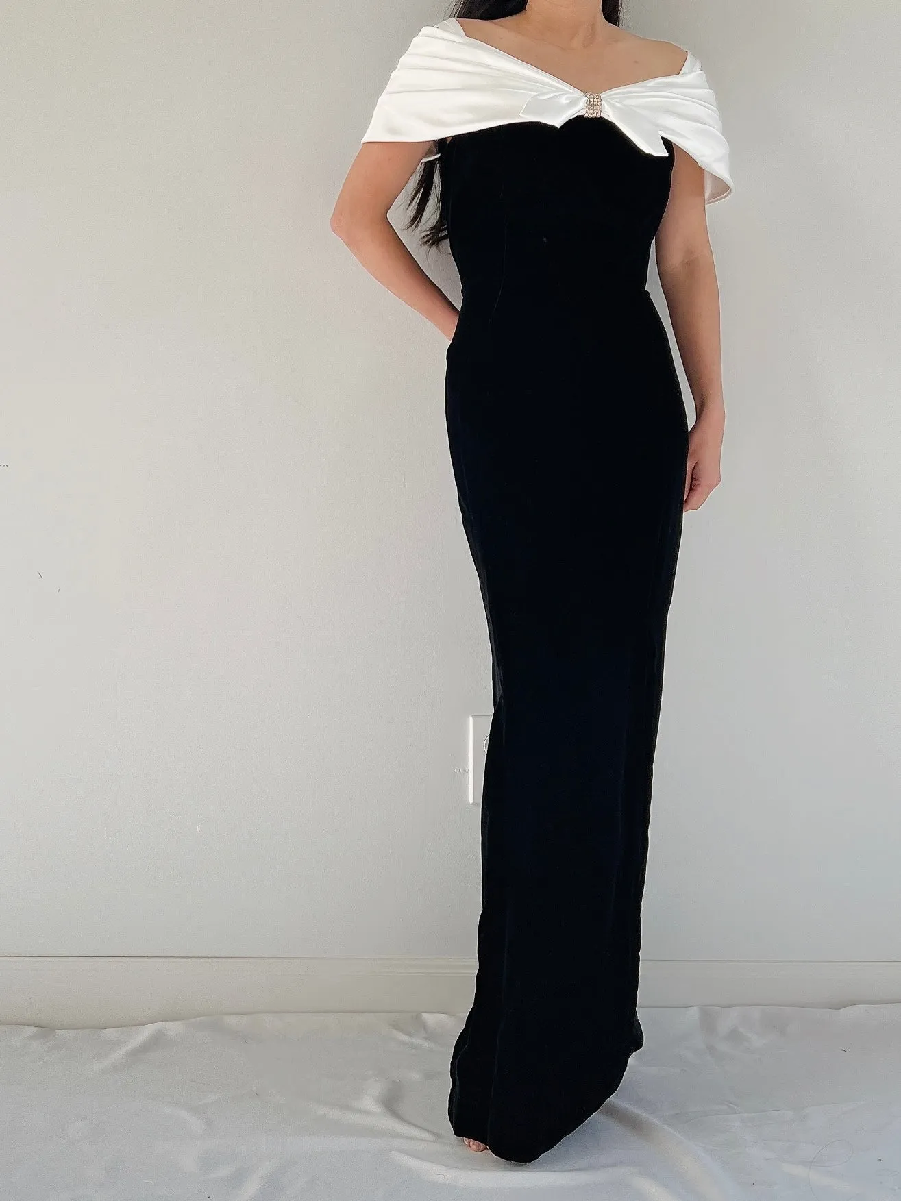 Vintage Velvet Wide Neck Gown - M