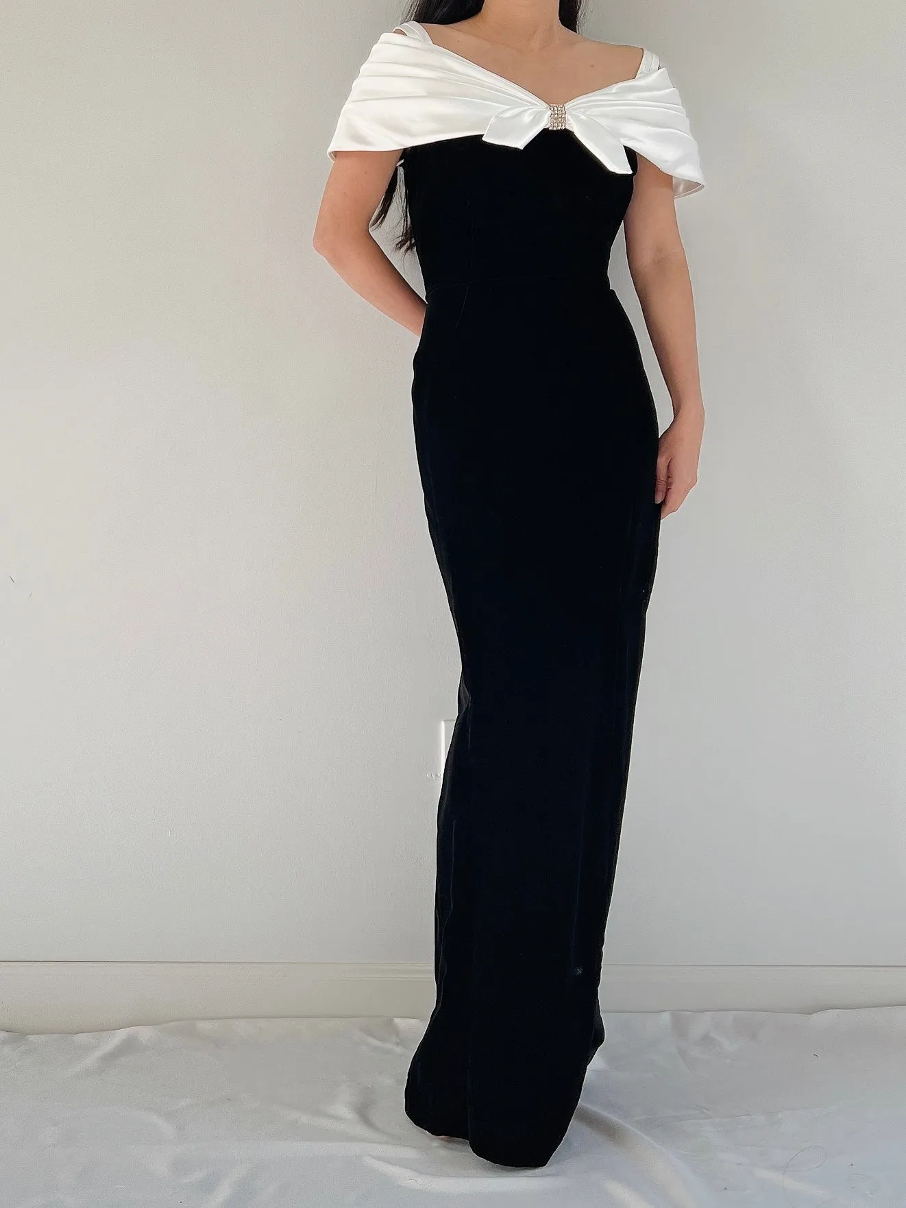 Vintage Velvet Wide Neck Gown - M