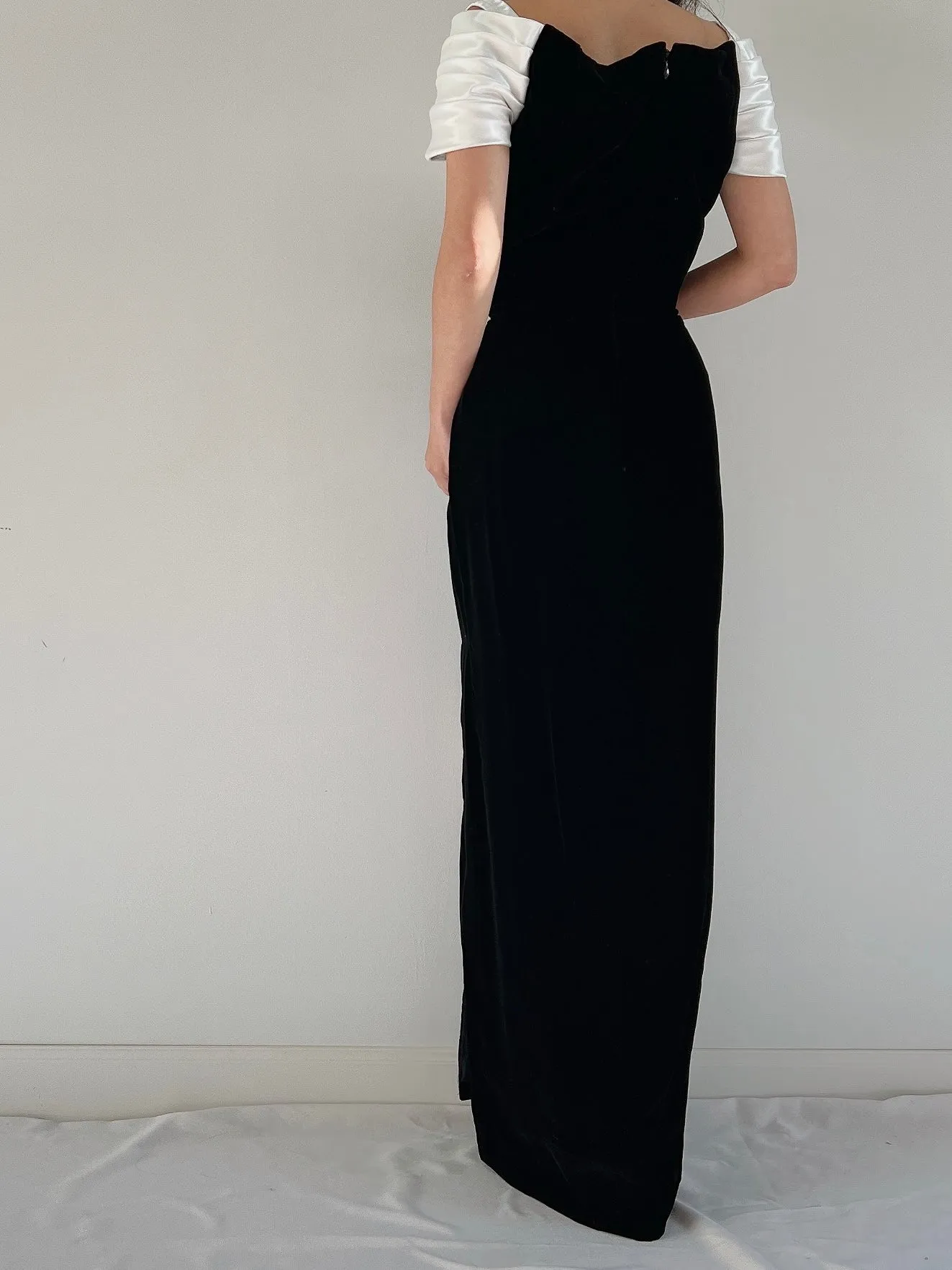 Vintage Velvet Wide Neck Gown - M